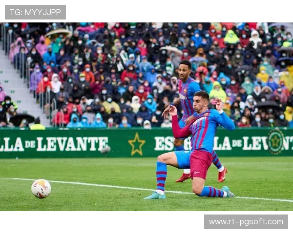 巴萨费兰-托雷斯4战埃尔切3球1助,交锋优势明显 巴萨费兰-托雷斯4战埃尔切3球1助,交锋优势明显